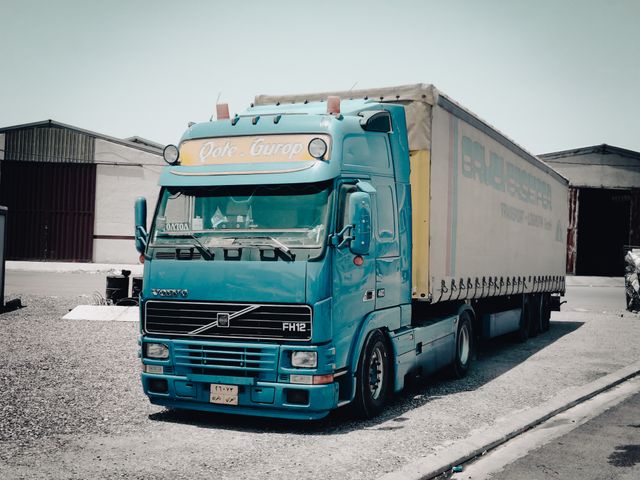 Freight truck warehouse logistics