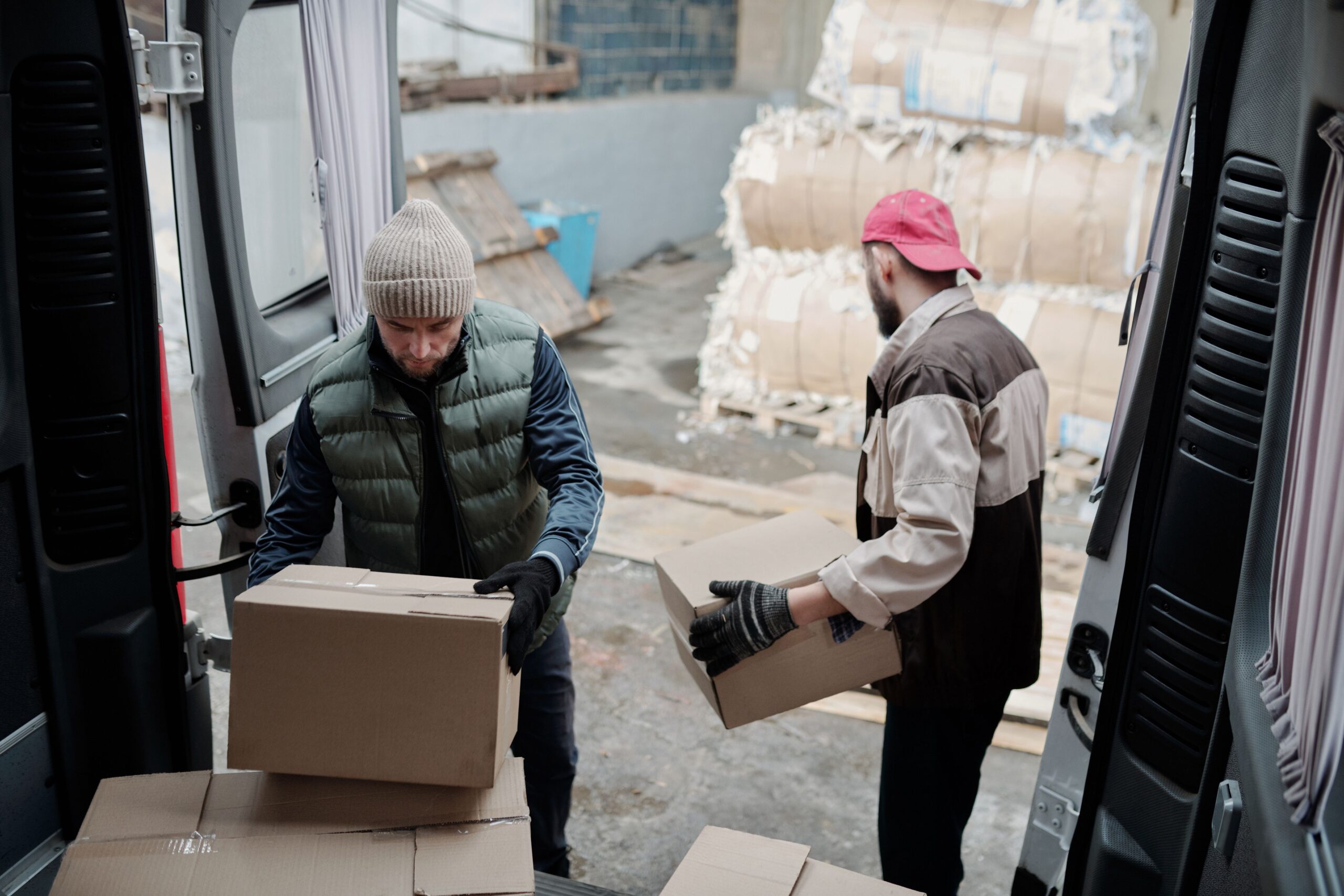 3PL warehouse packing shipping
