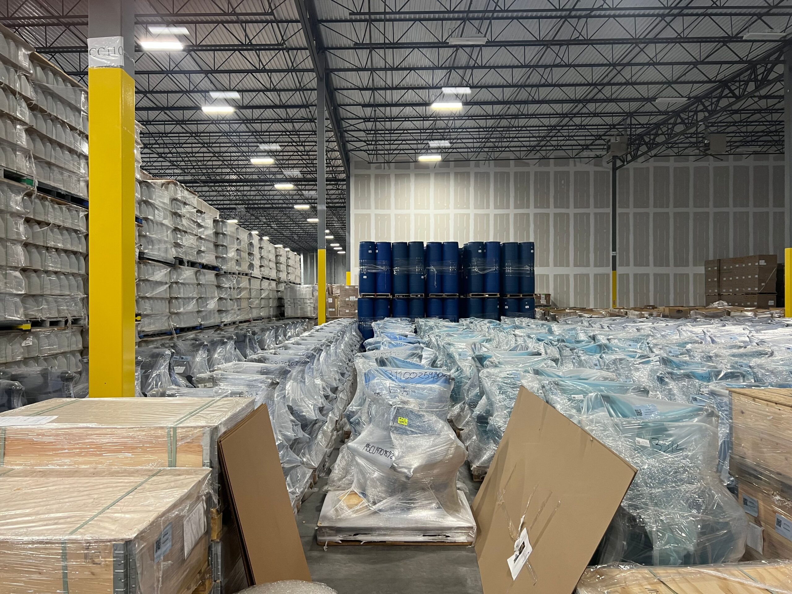 Canadian logistics warehouse distribution center