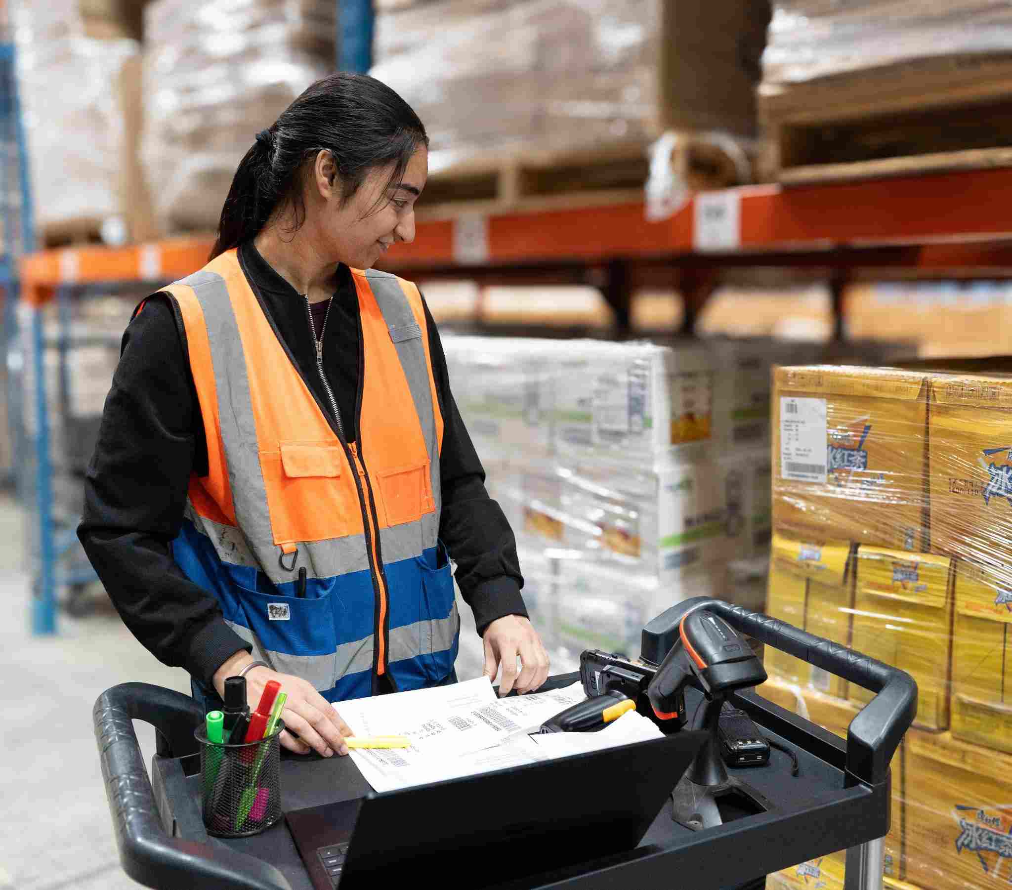 MacMillan 3PL warehousing services in Canada